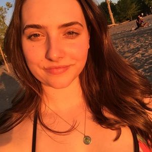 Meet your Posher, Ella